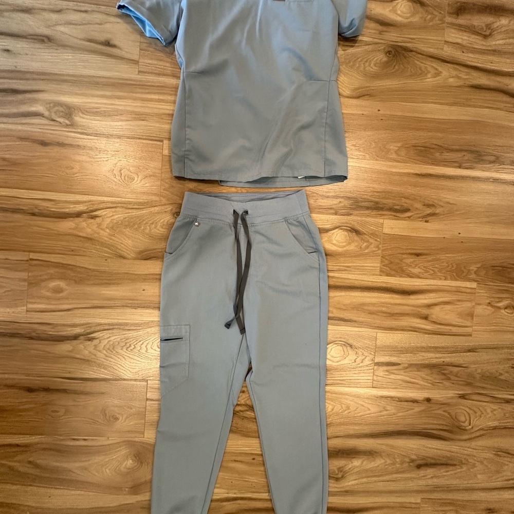 Figs Blue Scrub Set